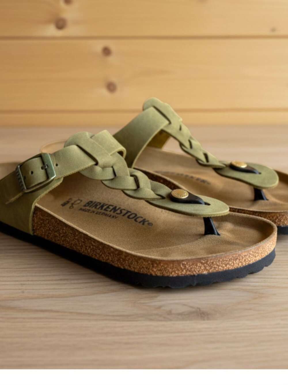 Birkenstock Gizeh Light Olive Green Oiled Leather Sandals Womens 9–9.5 EU 40 - Picture 5 of 12